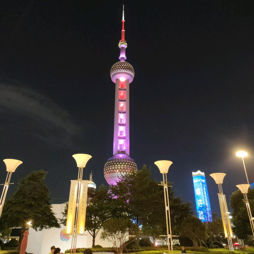 员睿童装优选