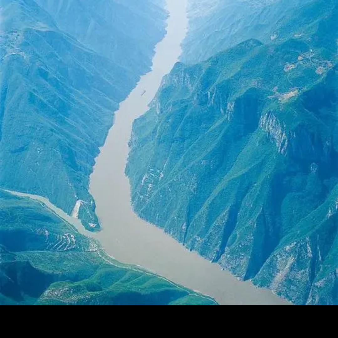 巨龙长江天然画卷