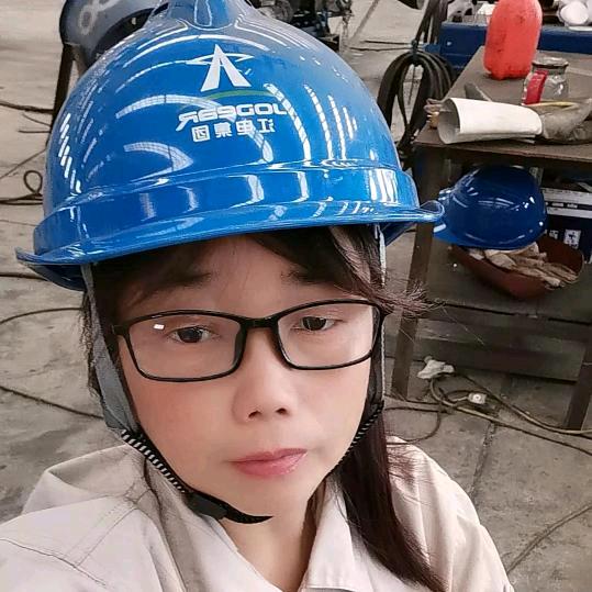焊工小阿姨
