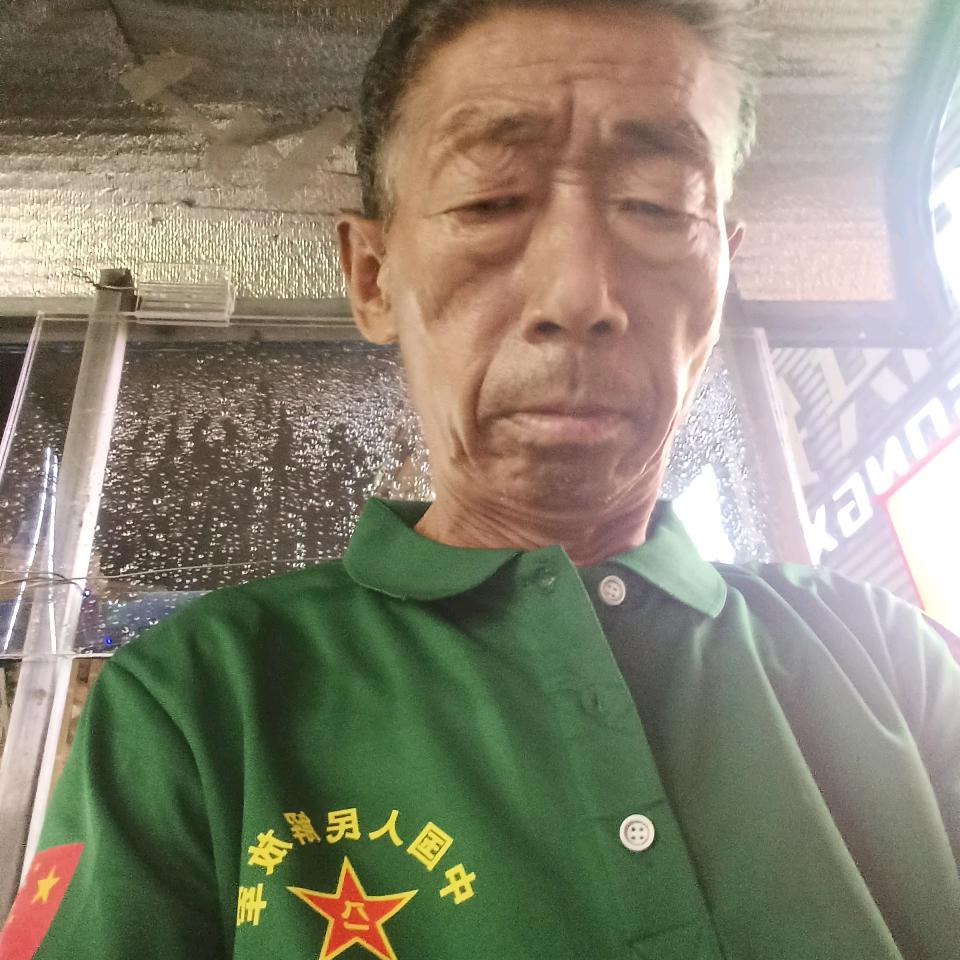 广东汕头电子厂李堇事长