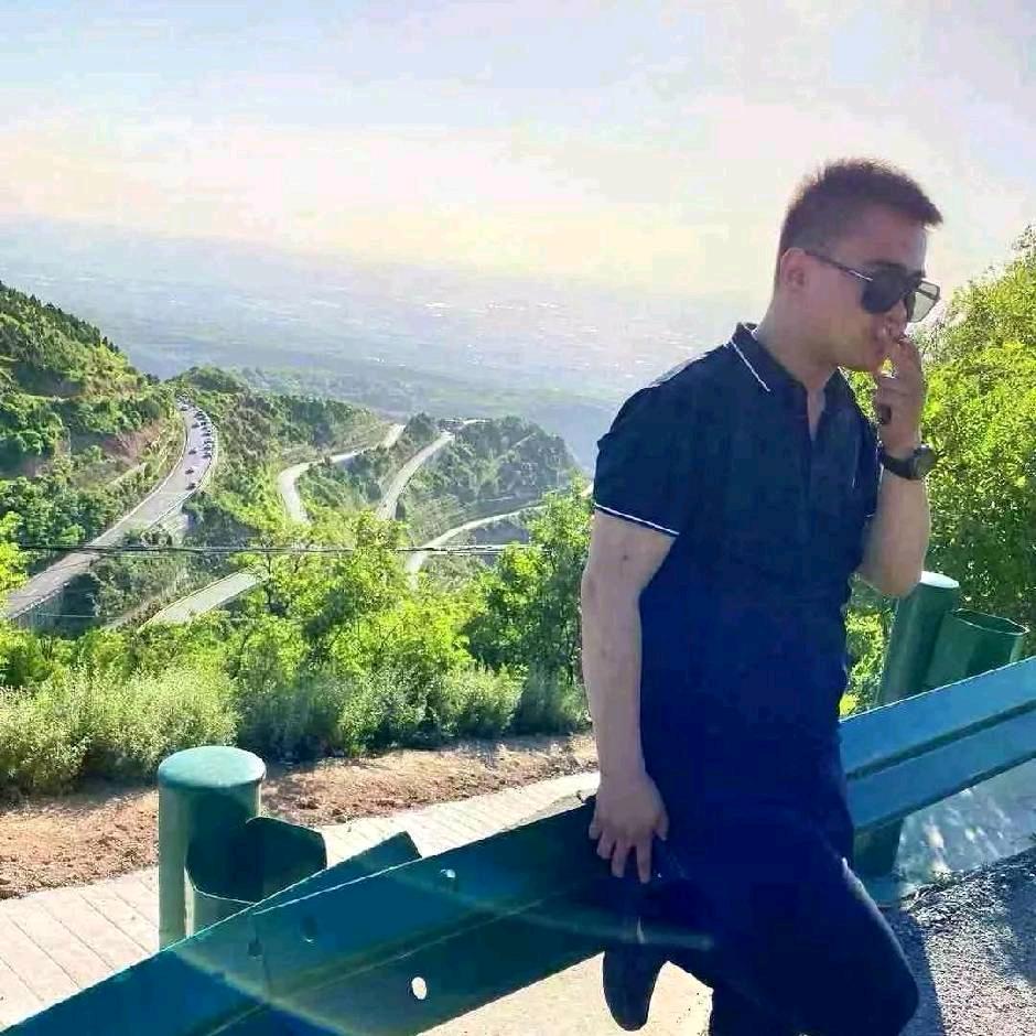 苏兴商品砼_刘轩