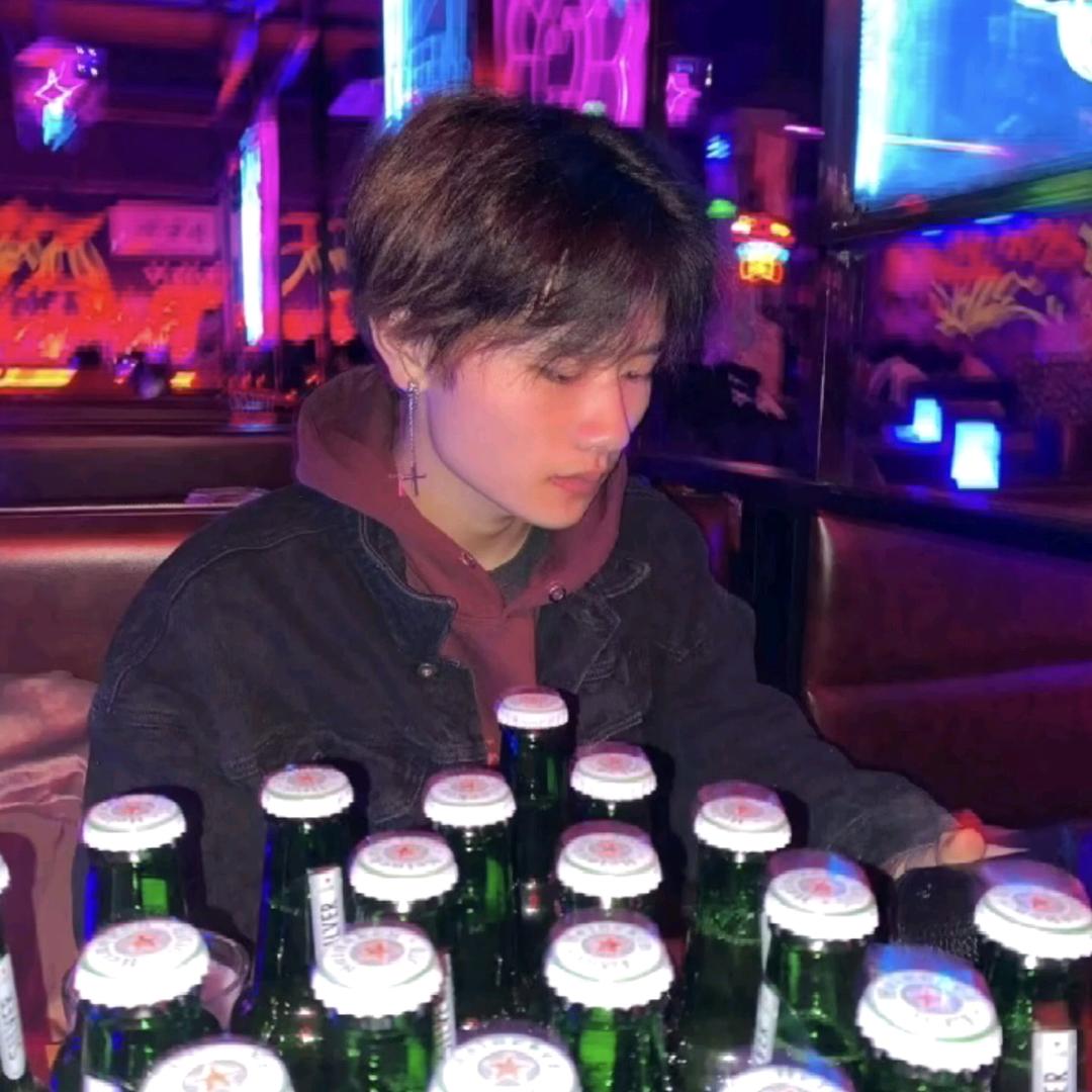 颍泉区阿莉饰品店