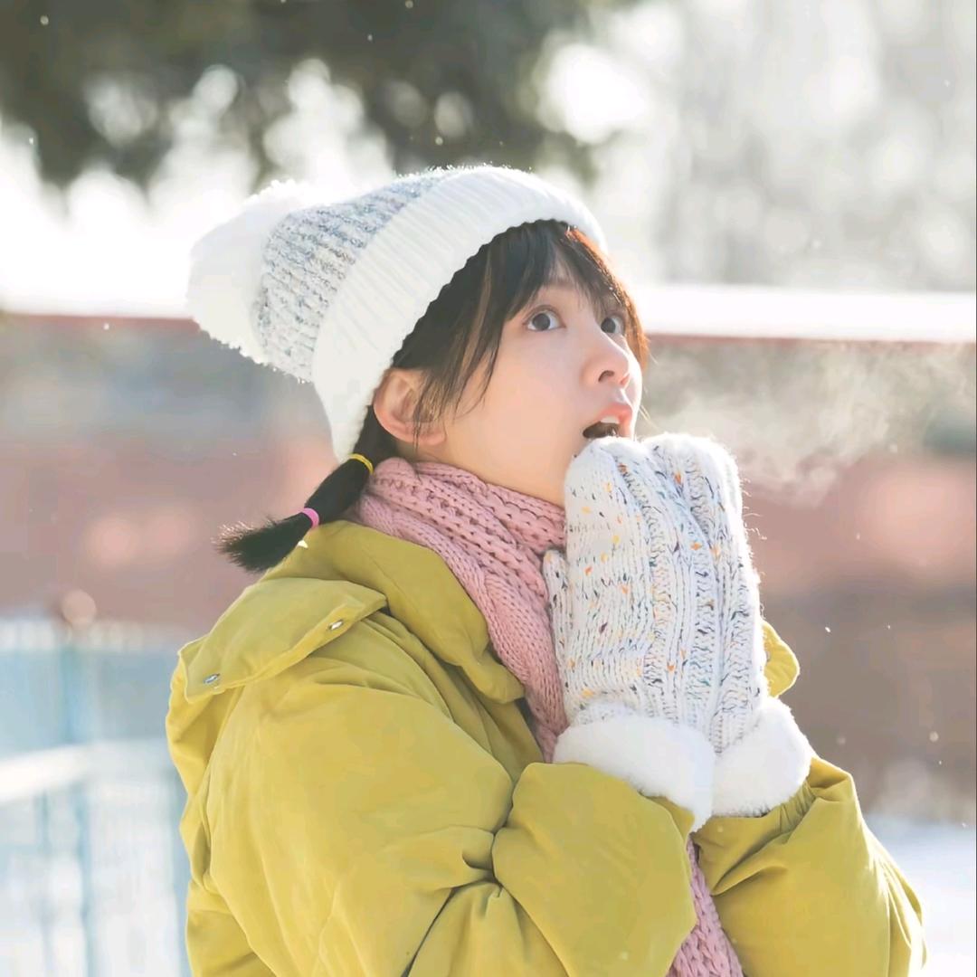 爱吃大米饭的小女孩