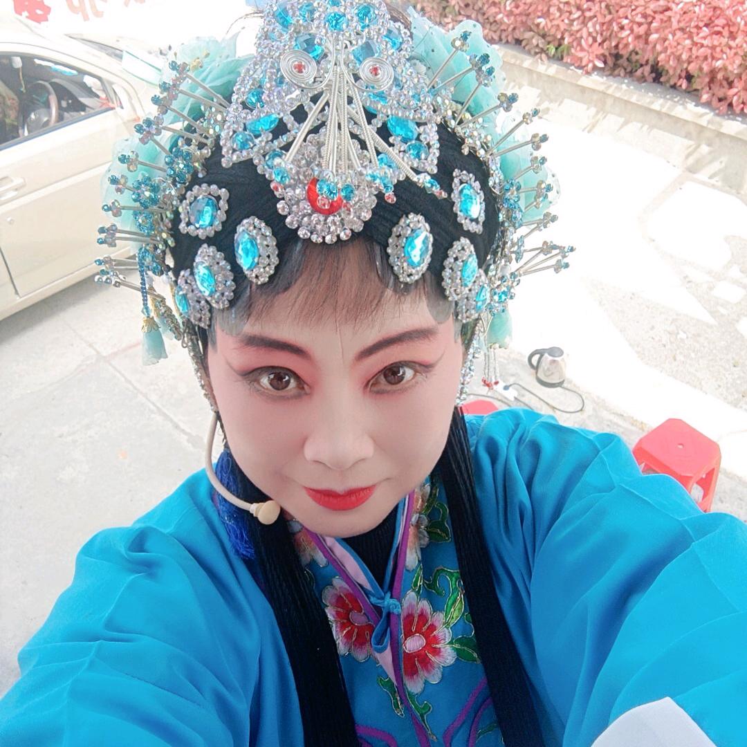 涡泗剧团董美霞