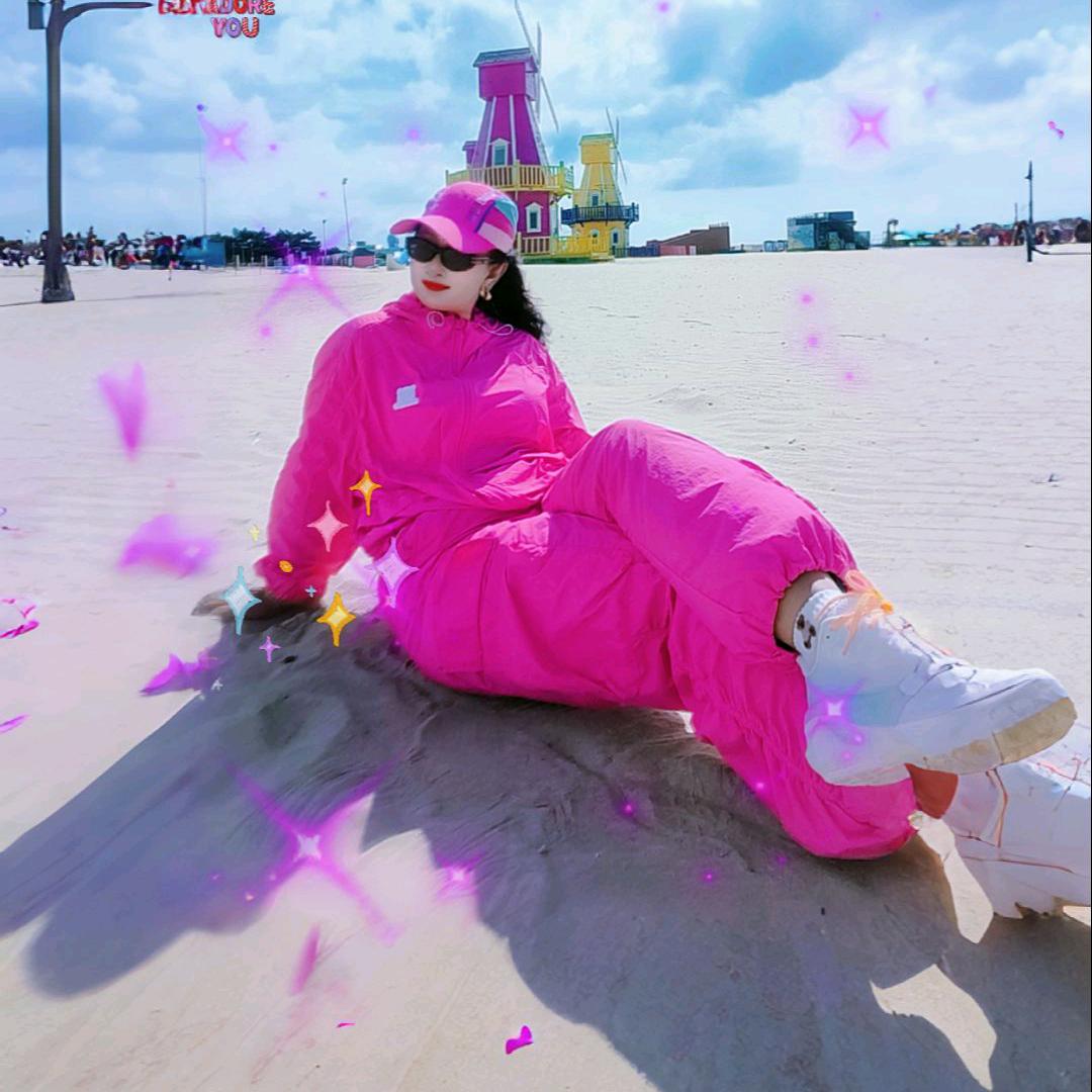 开心快乐，小红