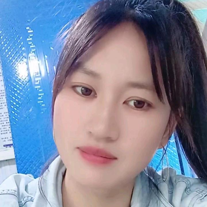 浅笑不语❤️‍🩹❤️‍🩹