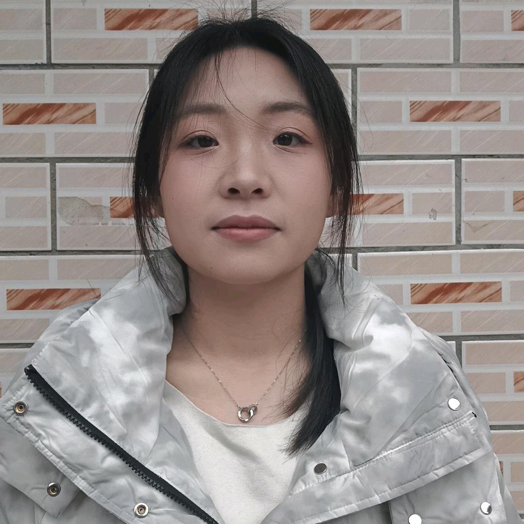 嘴馋的团团