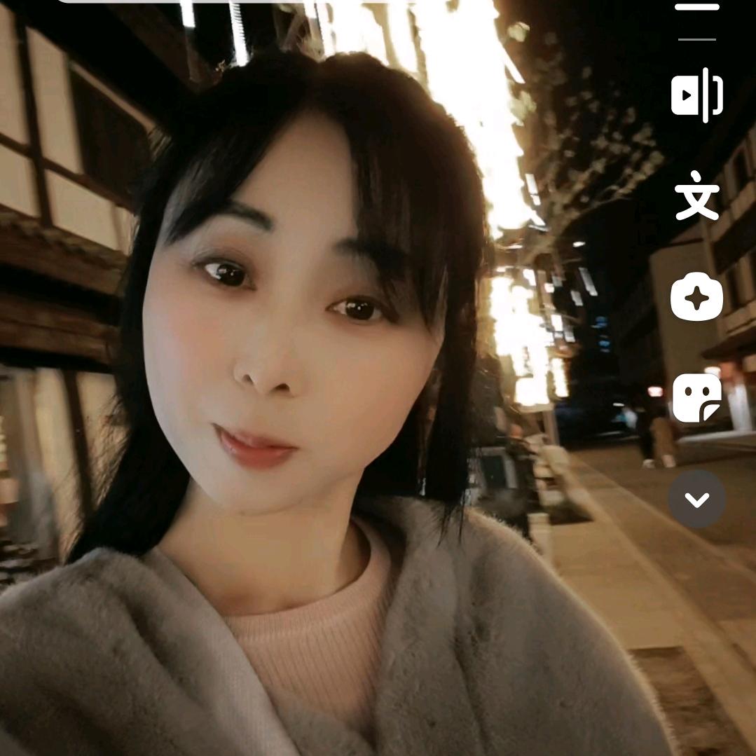 @阳光灿烂的小霞