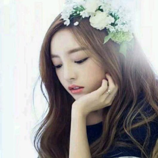 爱笑💋的女孩👧