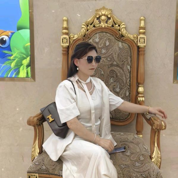 “人心太假  我却太傻”