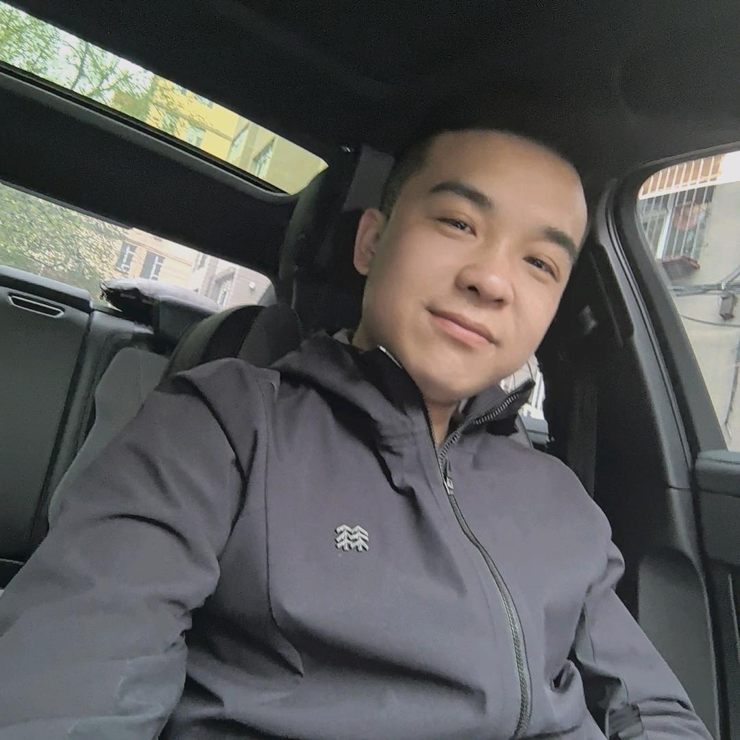 芦仁龙房产