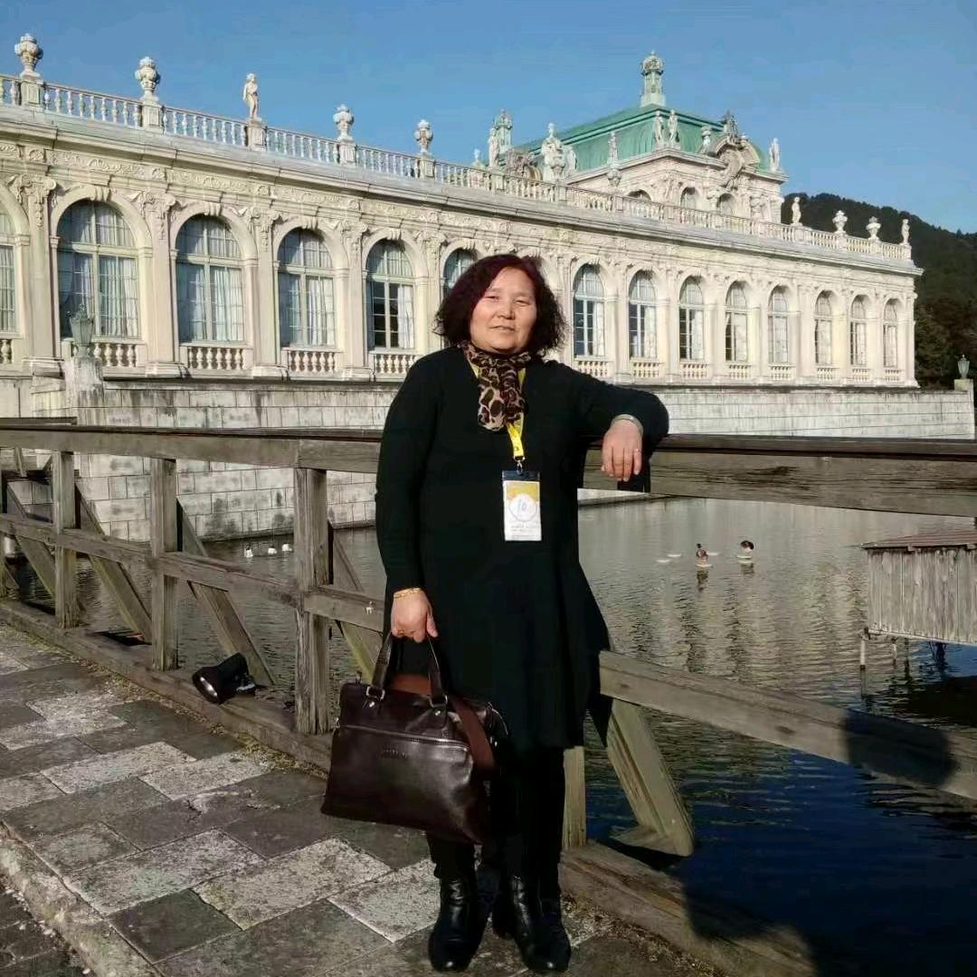 大爱无疆  每天下午两点四十分直播爱好