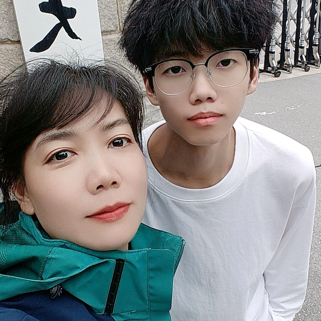 Lq（倩姐）手势舞