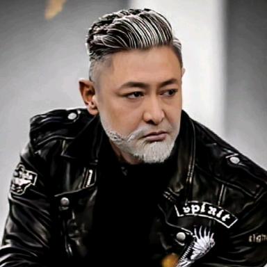暮然回首，一笑置之。