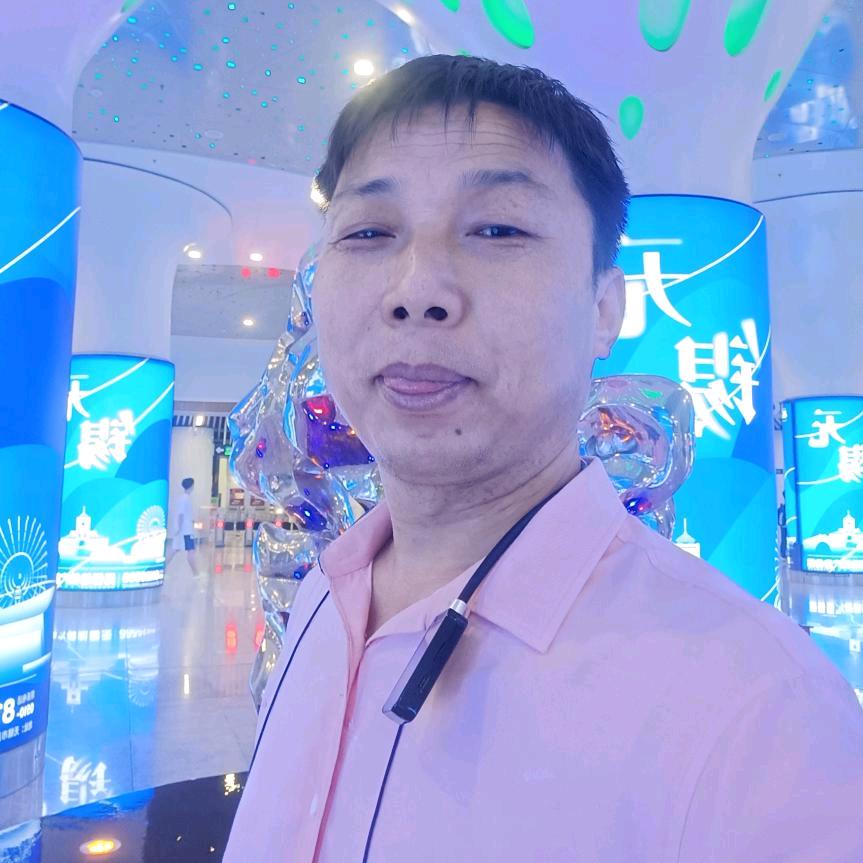 努力拼搏。