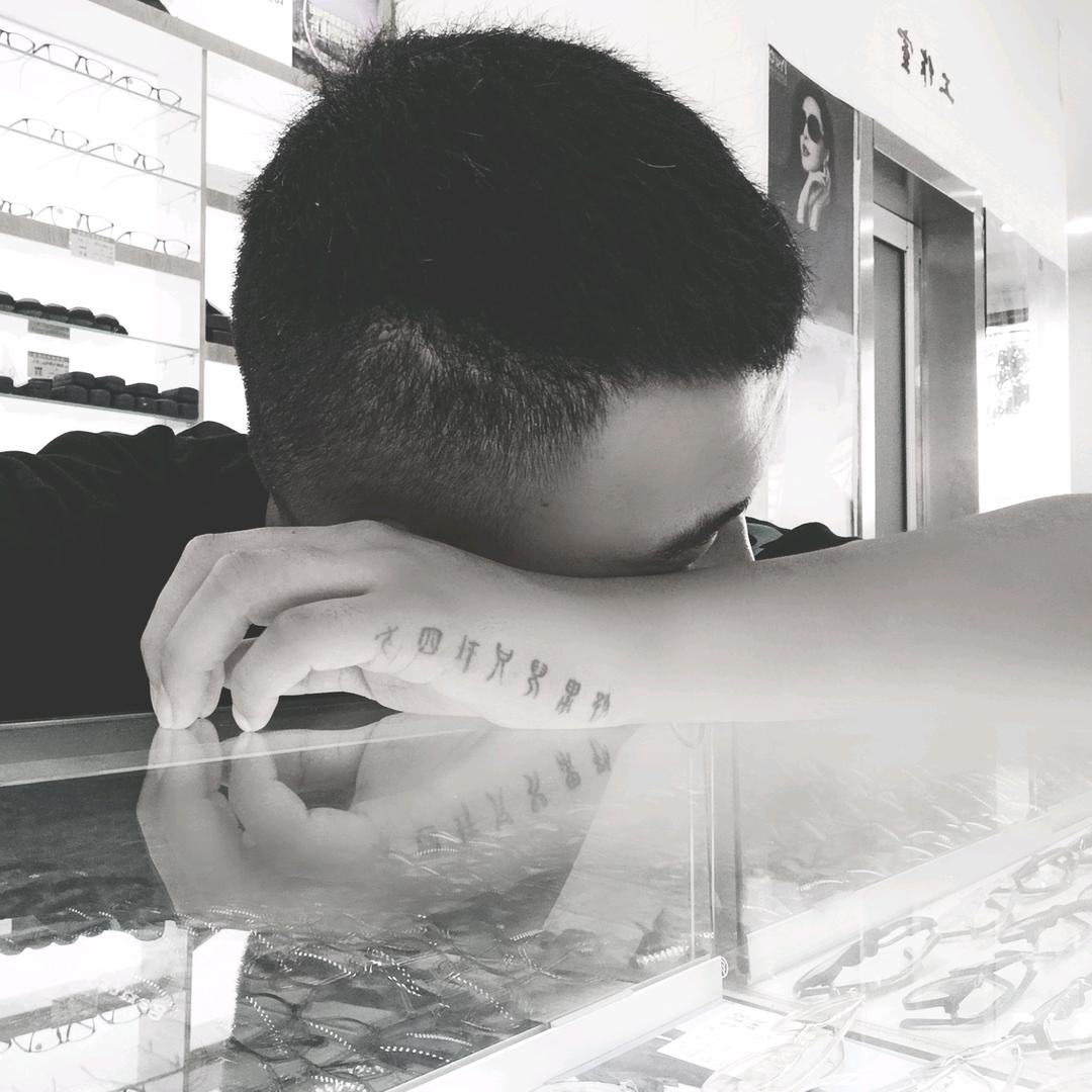 物是人非💕