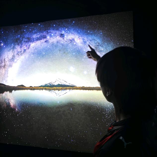 不自律的彭于晏