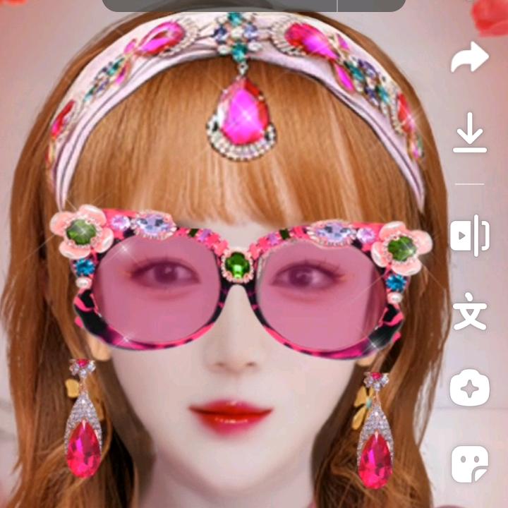 霞姐  （爱唱歌）🎤🙏