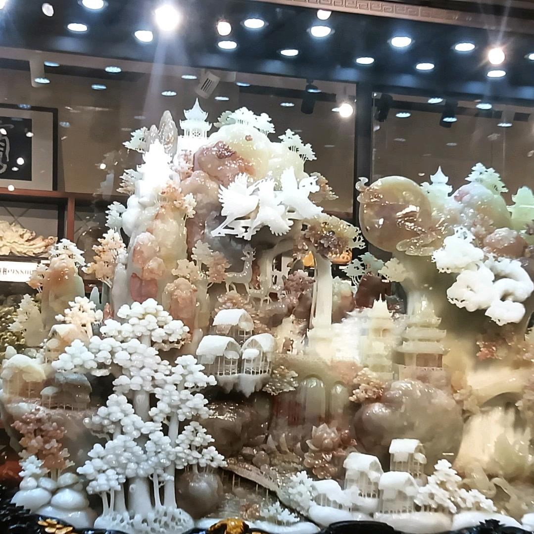 本人有对象，不能接受陌生人