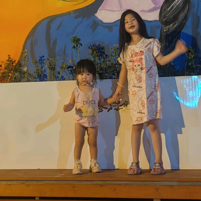 两个宝宝的全职妈妈