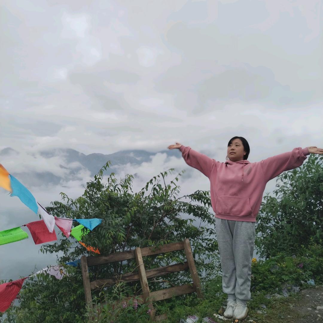 🧚‍♀️小张张🍀（巴郎山 ）