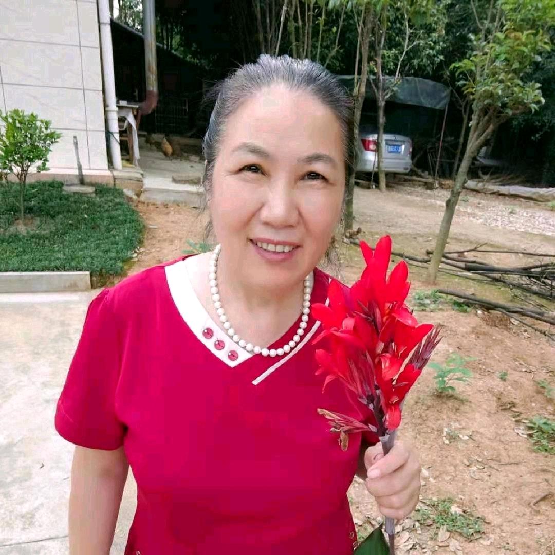 艳姐姐:晚上7点半开播