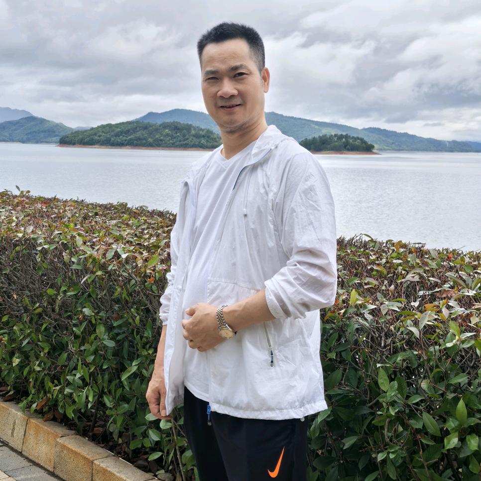 嘉美尚品 罗炳昭