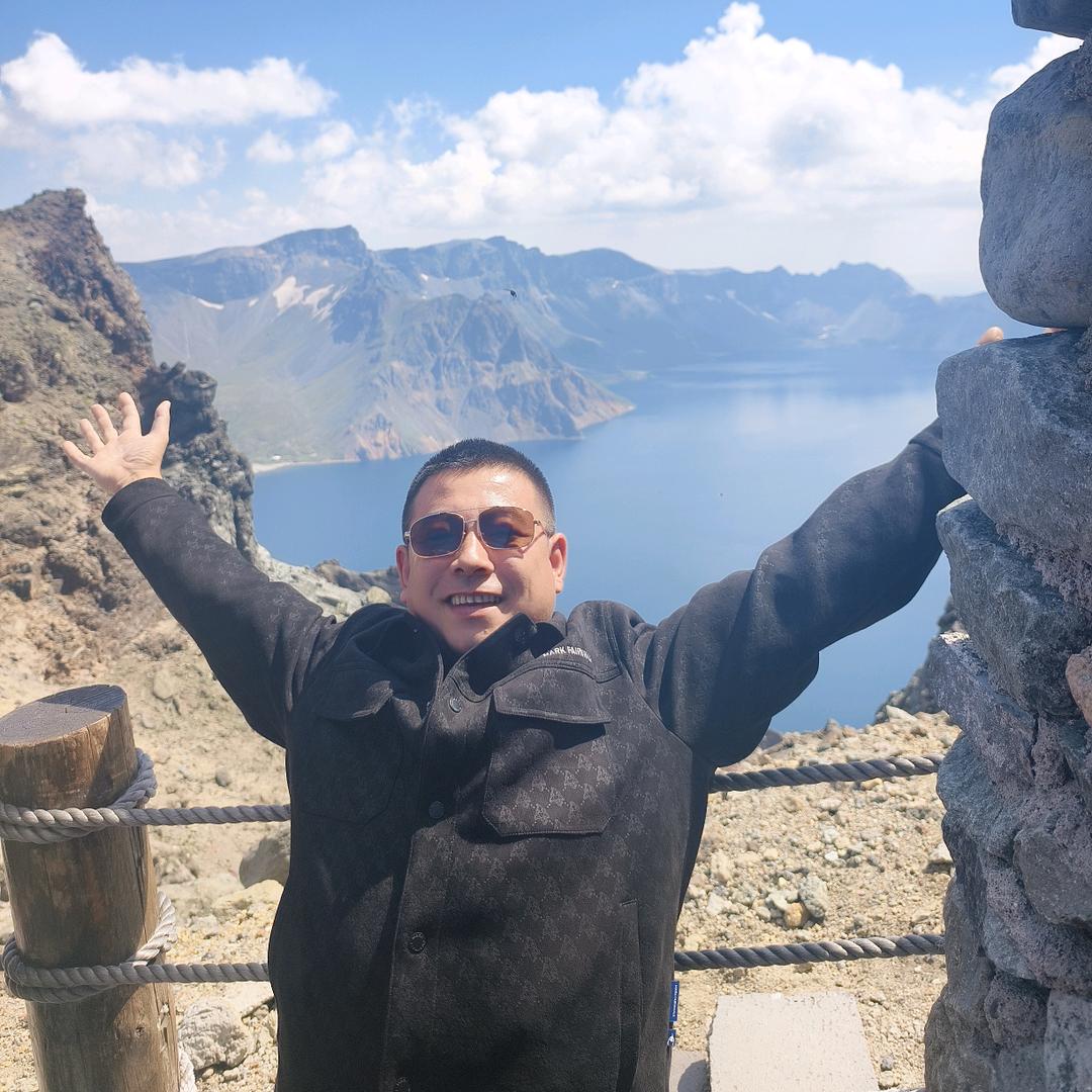 米果爸爸丶喜鹤果业