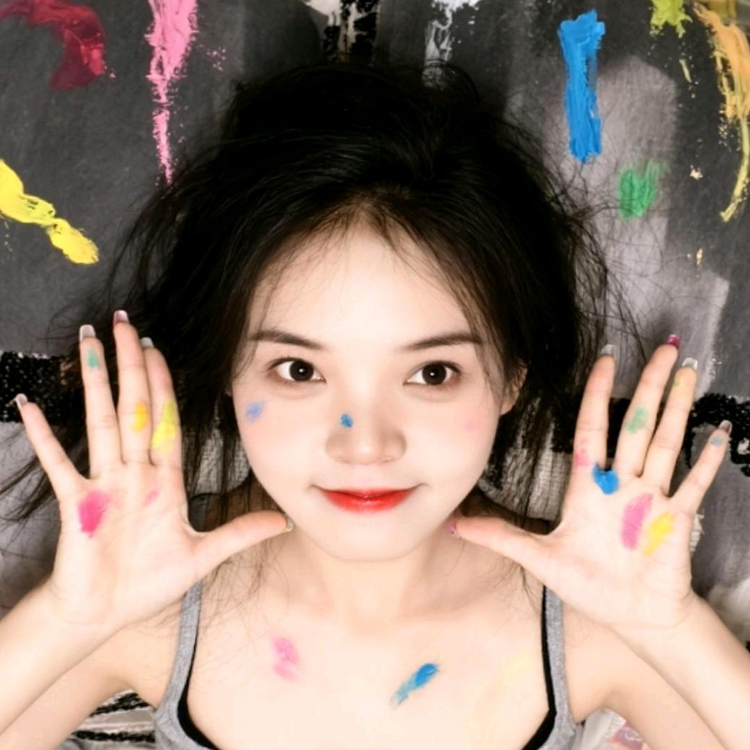 一条粘锅的咸鱼