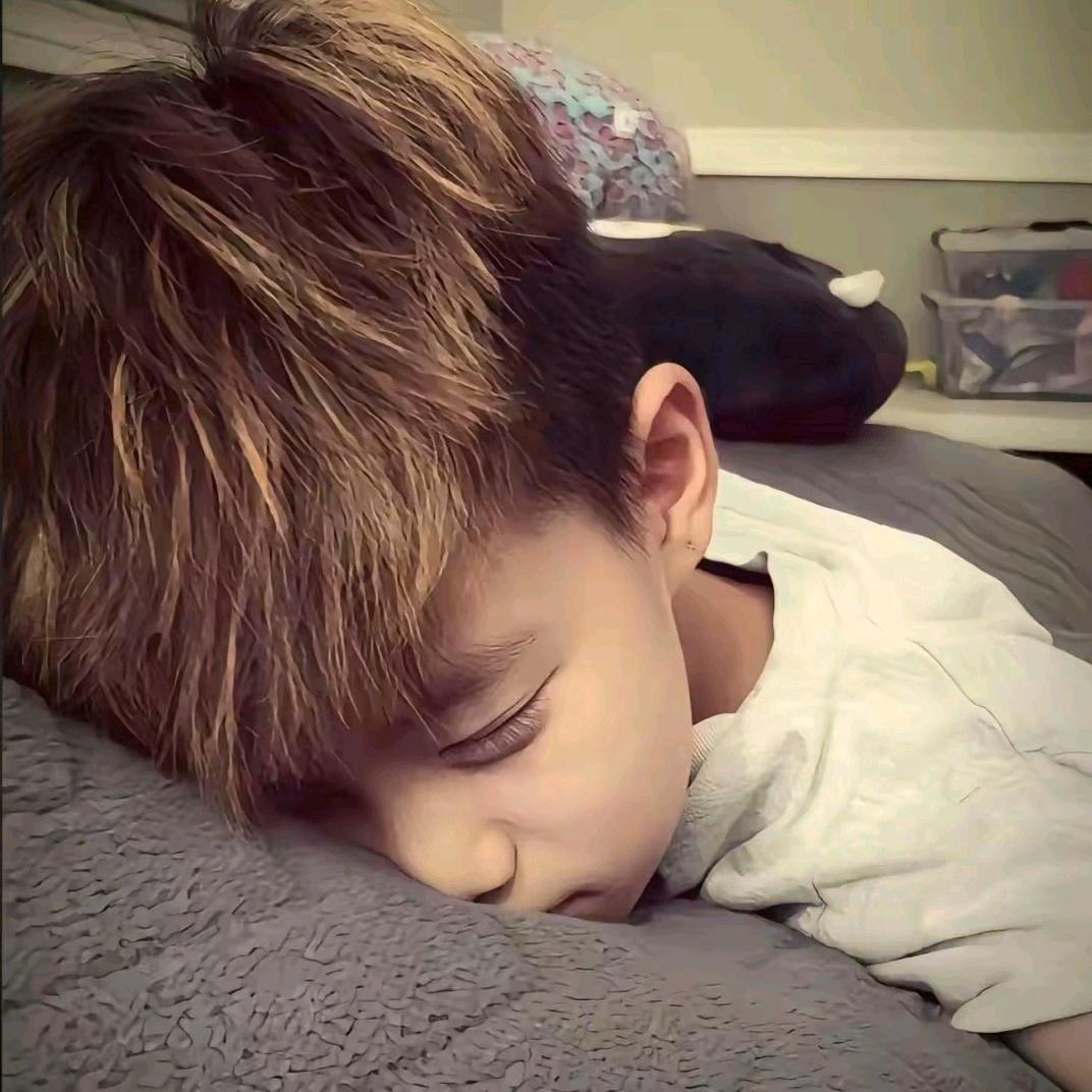 屎到淋头还搅便～