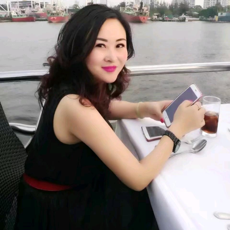 菁菁👸