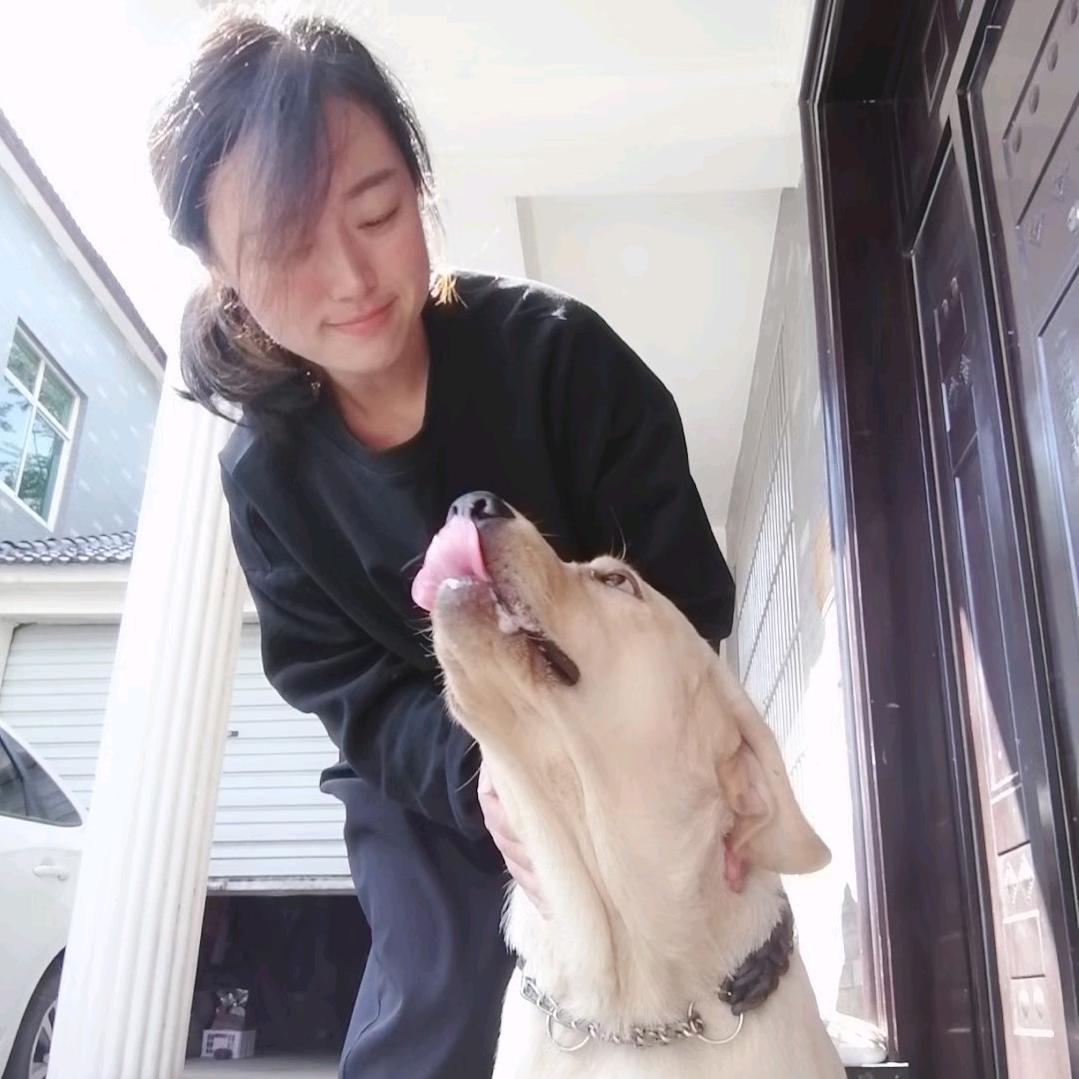 我睡觉的时候不困。
