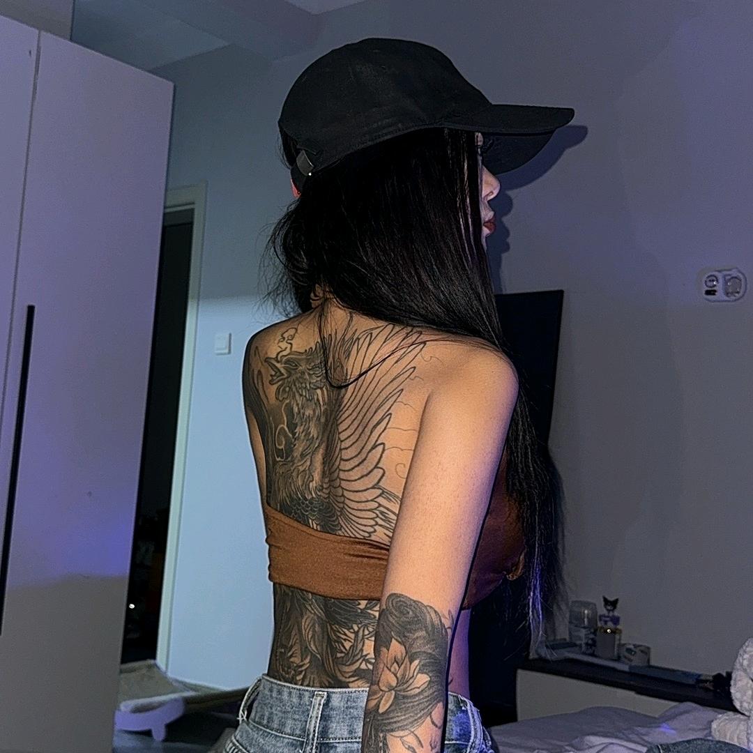 神深爱的少女💦