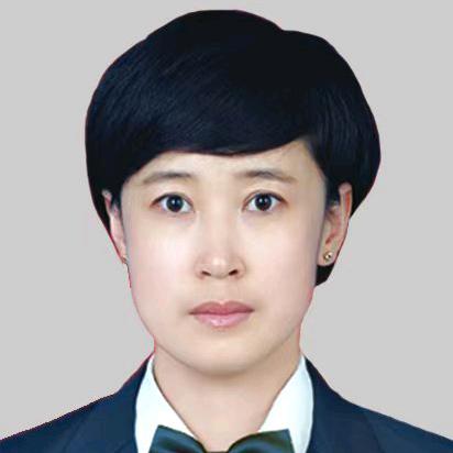 喜欢写字的酒水店老板娘