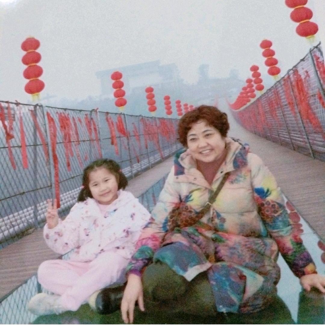 周艳玲