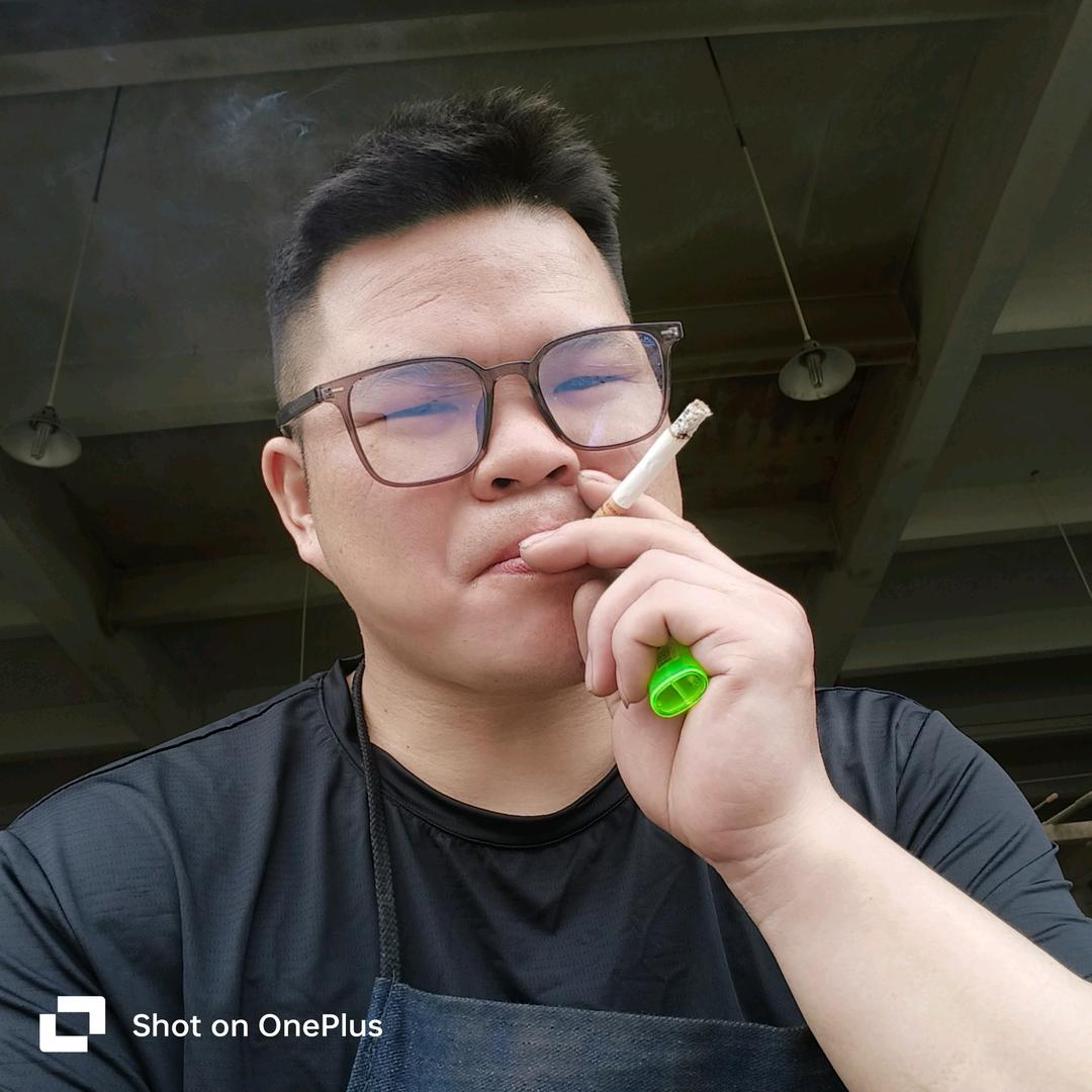 浩薄，，哥哥