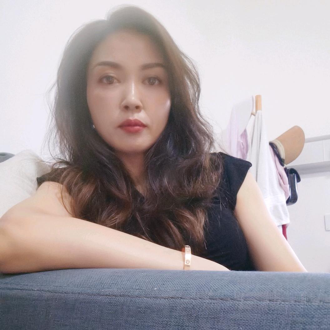 长龙第一茶厂郑美玉