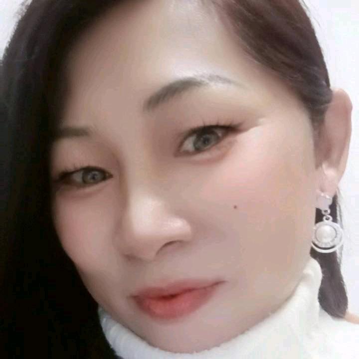 天，天天开心❤️🌹🍷，