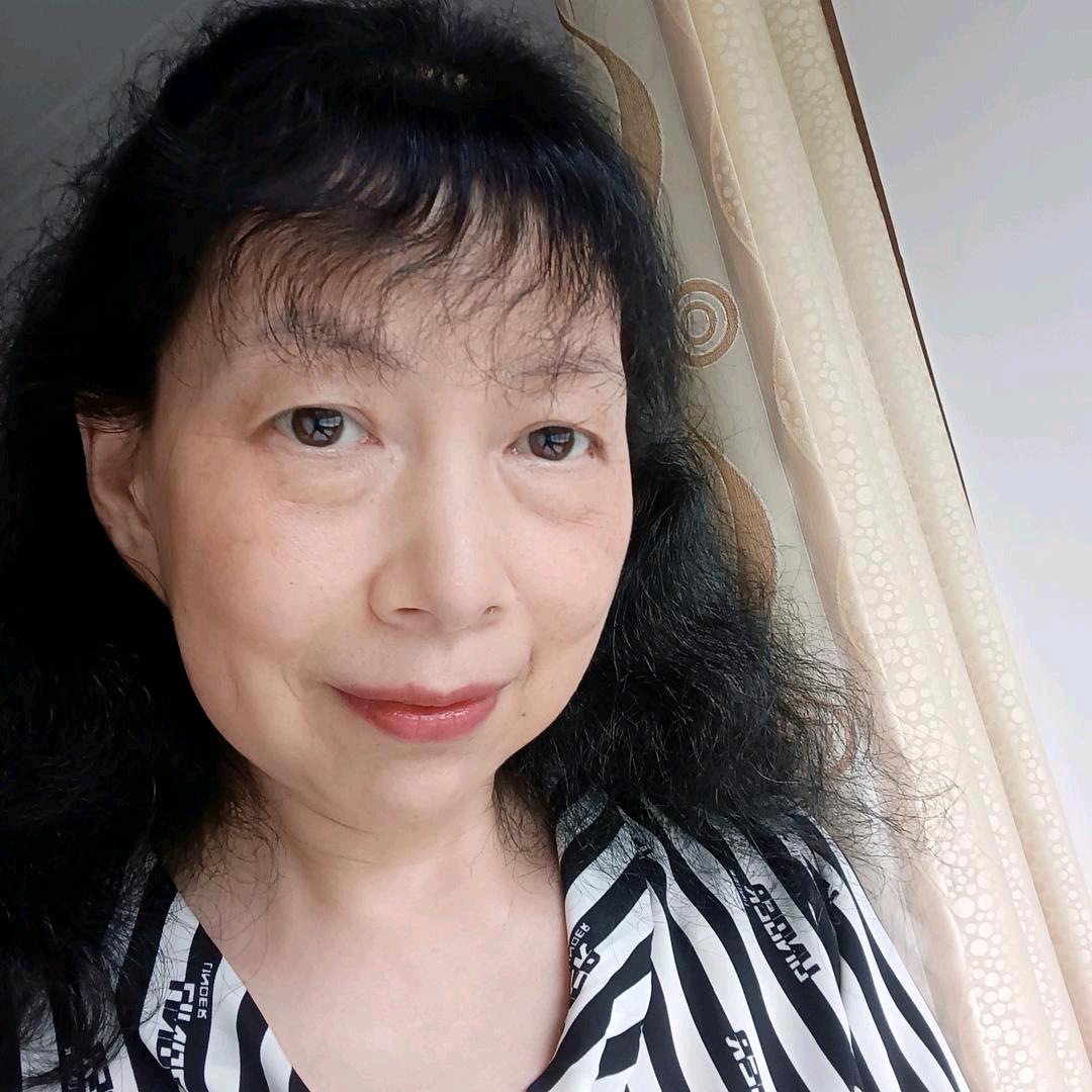 蒲姐🎤🎤（开播号在主页）