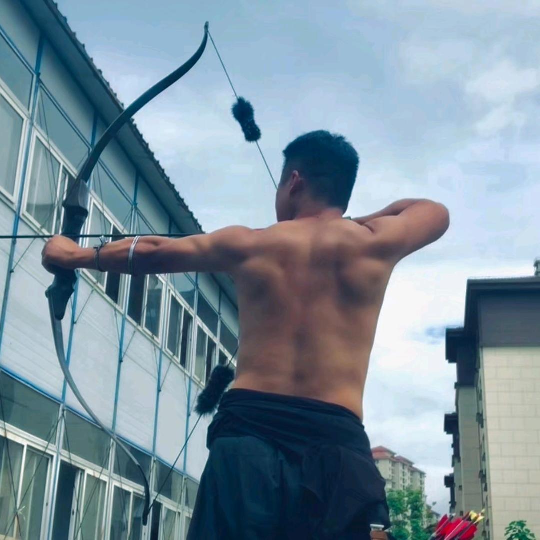 骑行路上的舒克