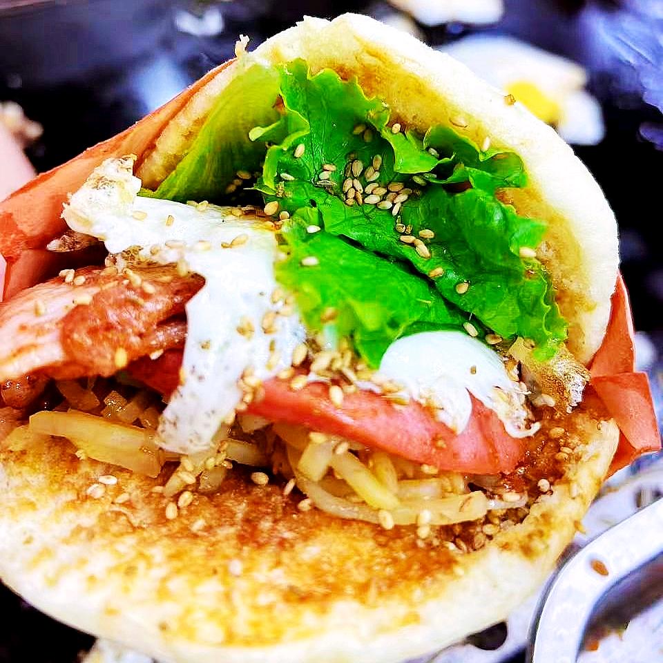 山亭宝哥夹饼实验一小北
