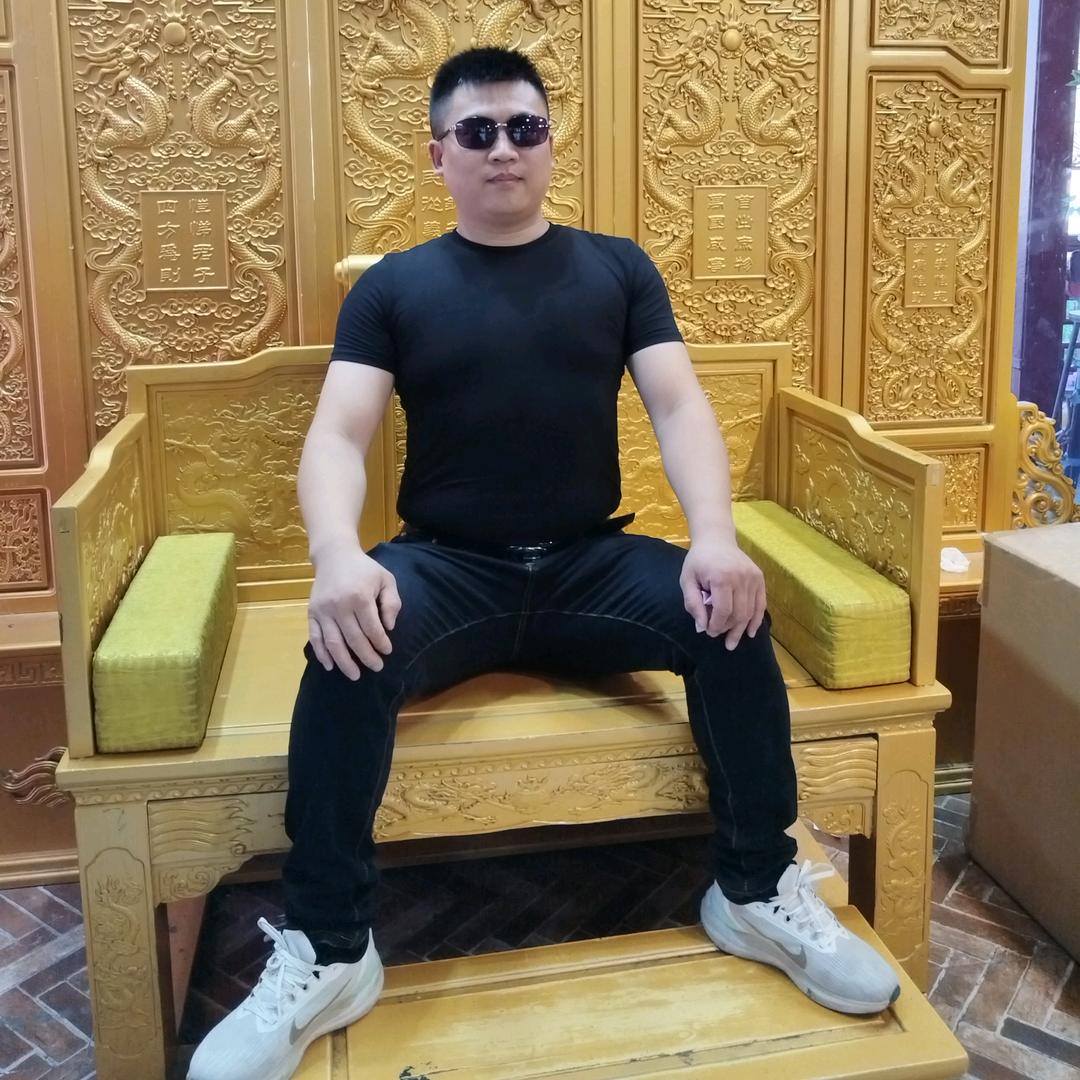 帅的掉渣😃😃😃