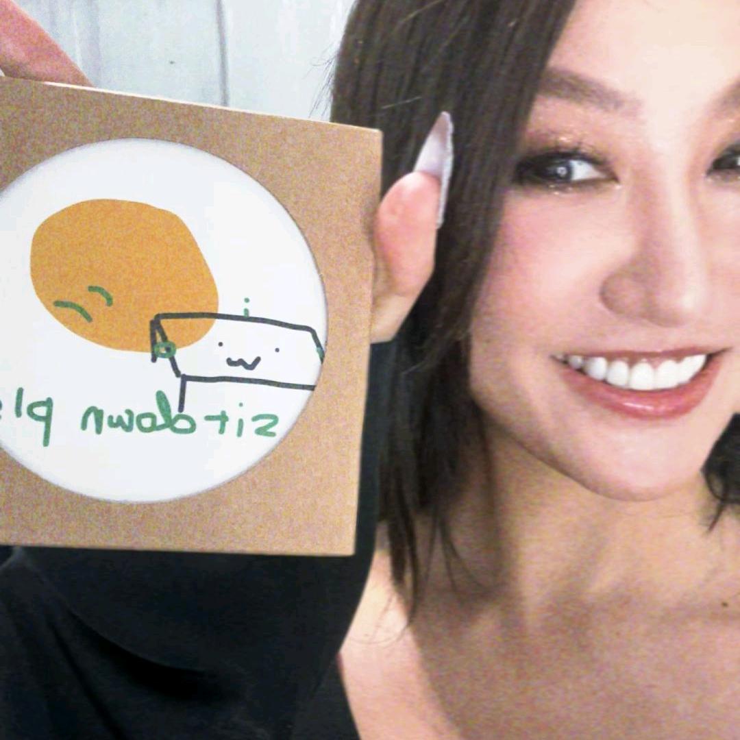 35岁离异三次带俩娃的大波美女