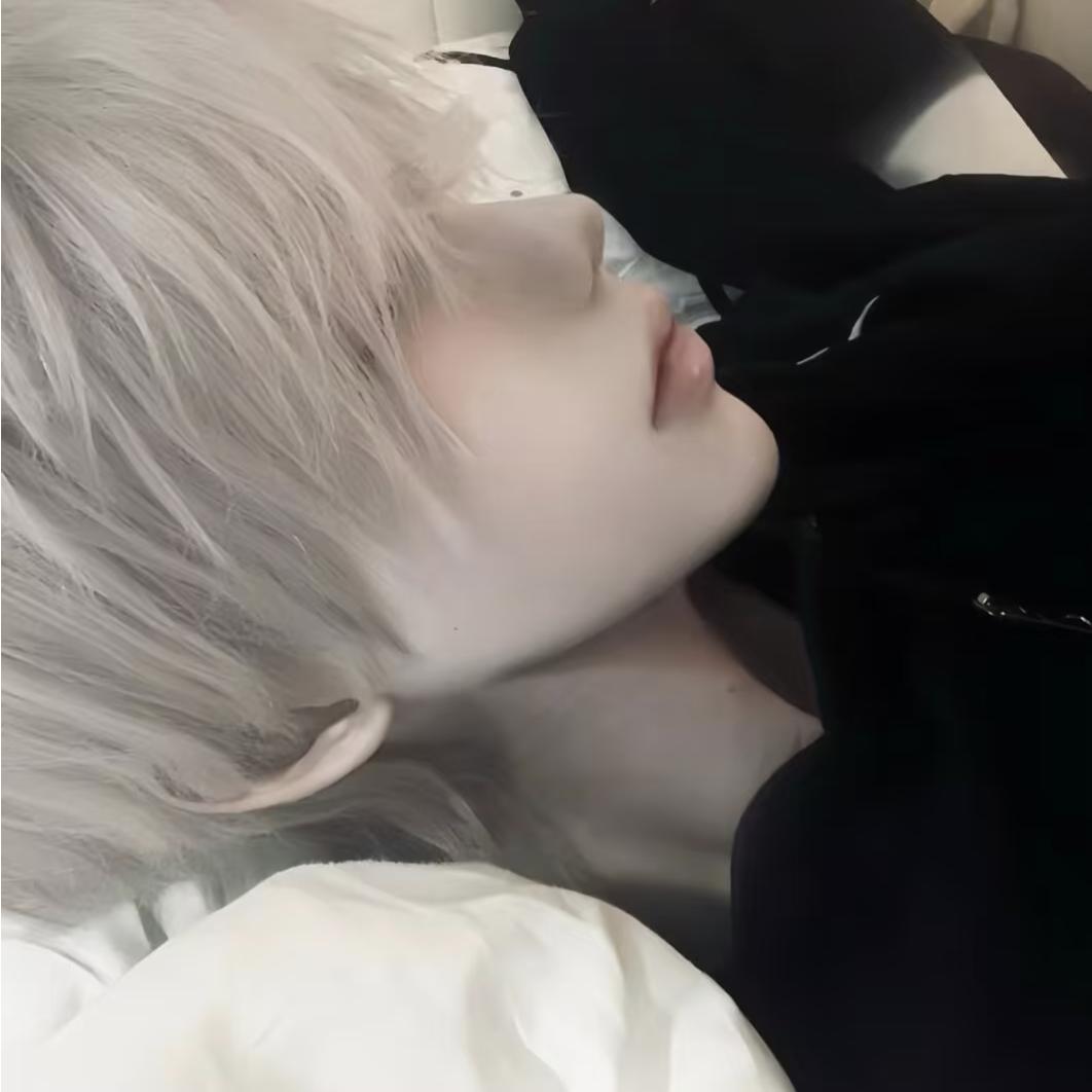 杰.