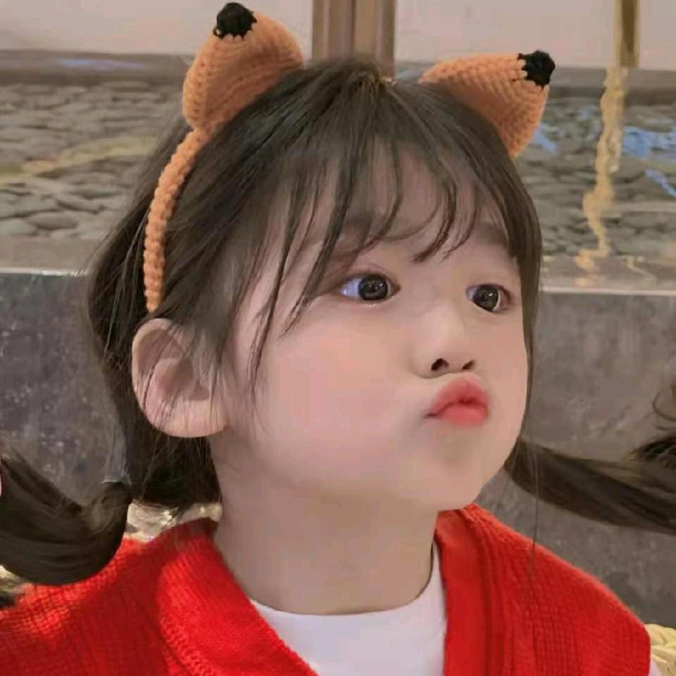 懵懂的小萝莉儿ಥ_ಥ