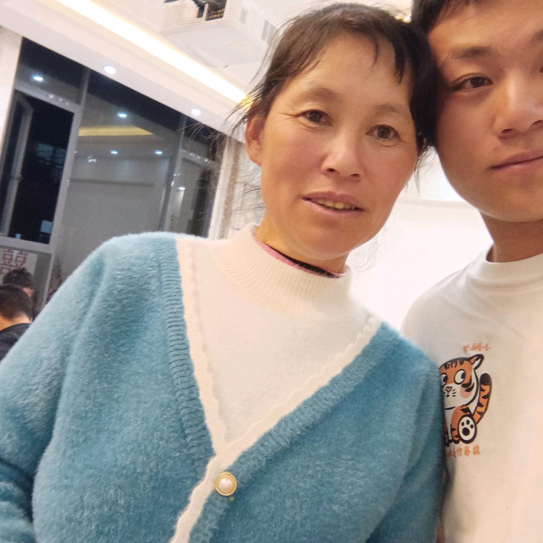 用户1472764689255