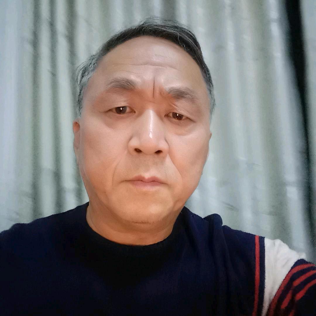 小型货车胡师付