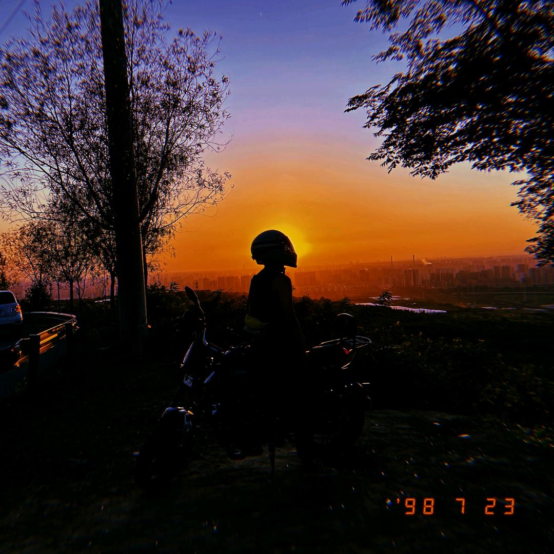 暴躁的C.（Culaccino）