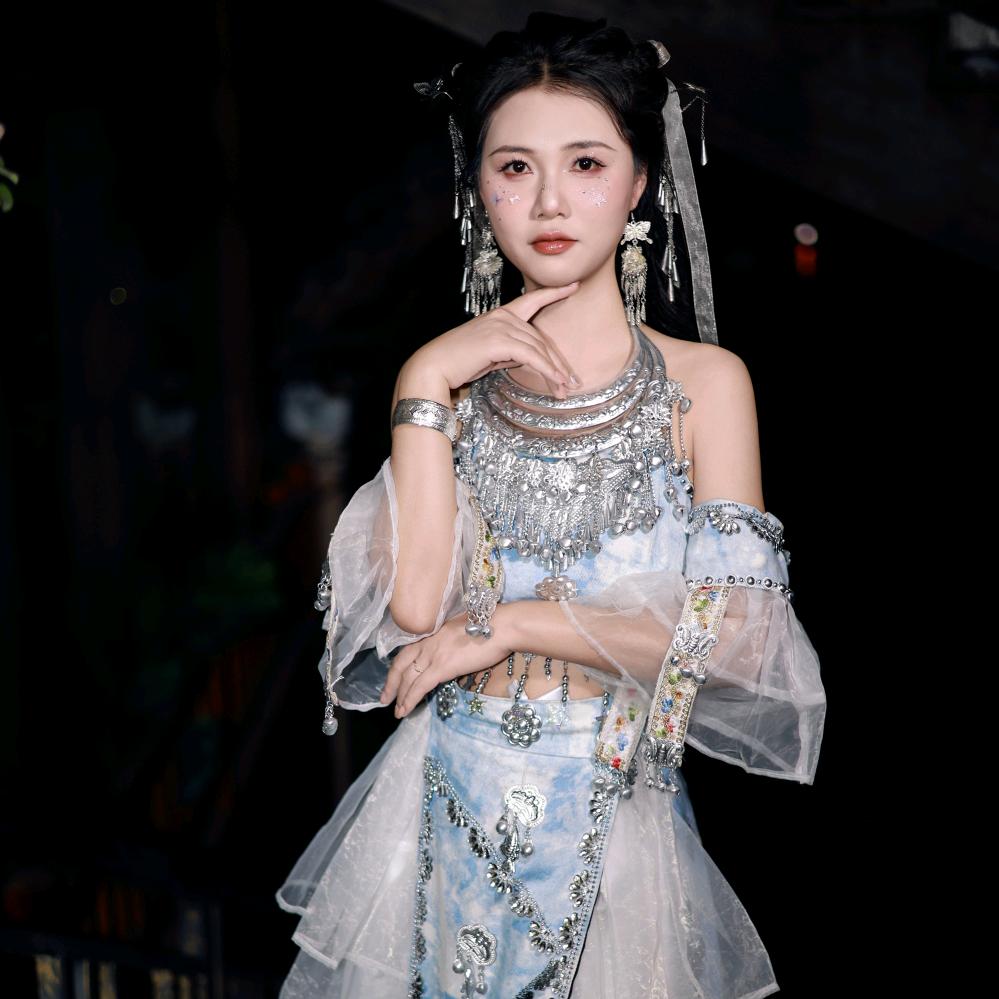 云～zjy