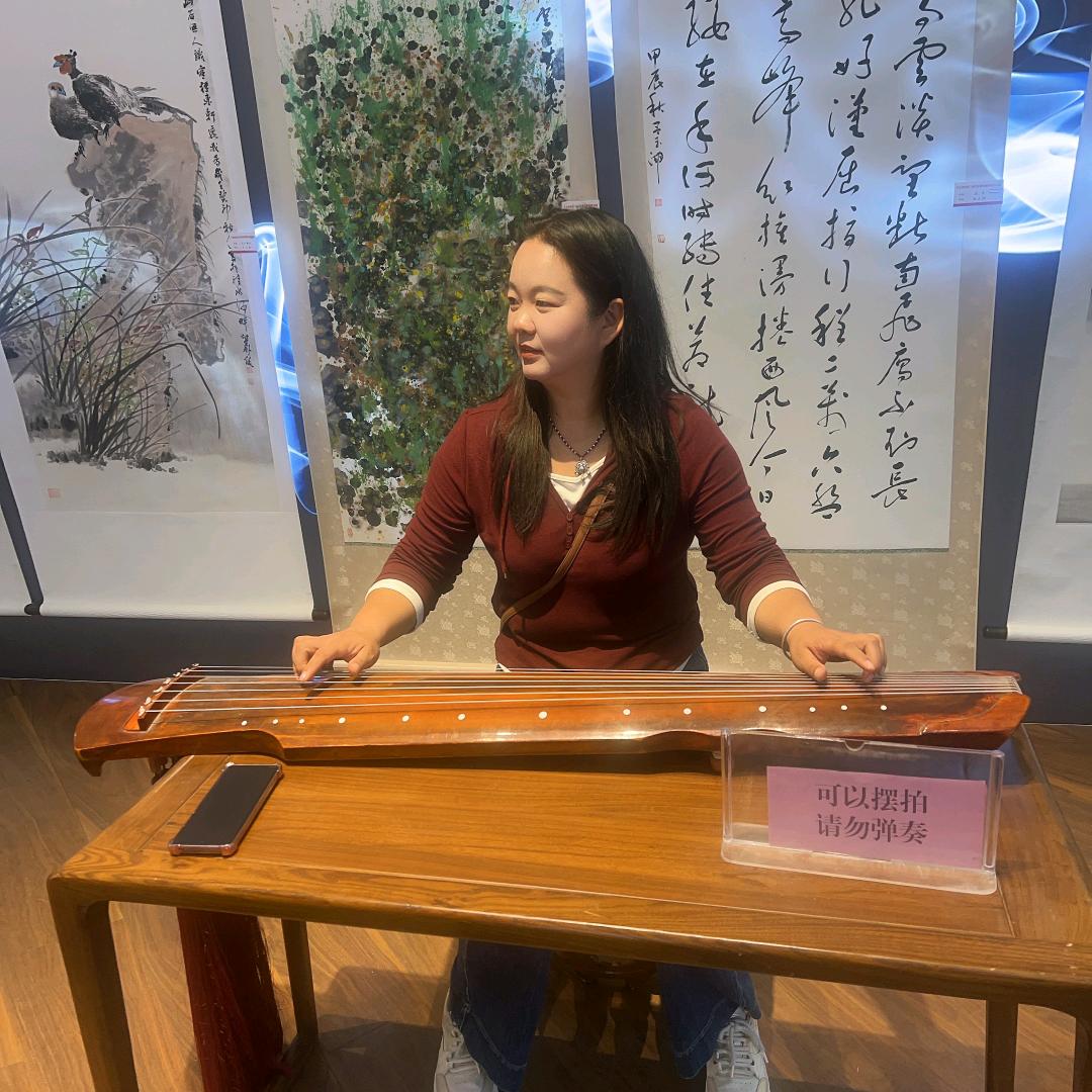 皇台南街晴晴黄焖鸡米饭.朝鲜冷面.酸辣粉